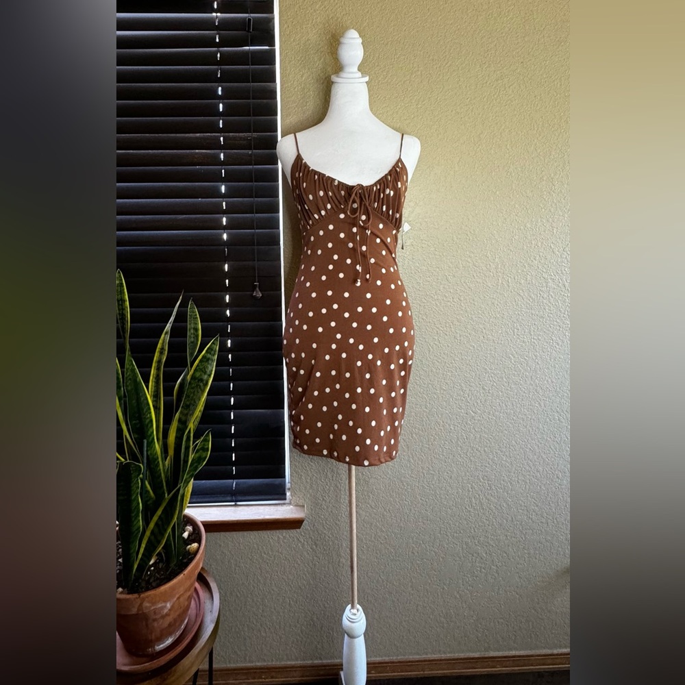 Polkadot body-con dress